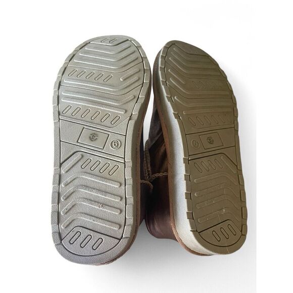 NWT Arizona Women 6 Spring Metallic Bronze Ankle Boot Bootie Memory Foam Brand N - Picture 7 of 9